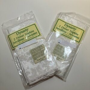 Vintage Dynasty White Dinner Napkins Set